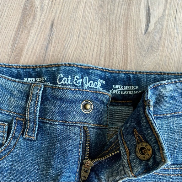 Cat & Jack Girls Unicorn Embroidered Knees Denim Blue Jeans Snap & Zip 6x - Picture 3 of 7